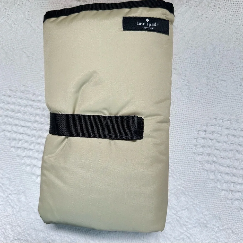 Kate Spade Daycation Serena Baby Bag With Matching Changing Pad.